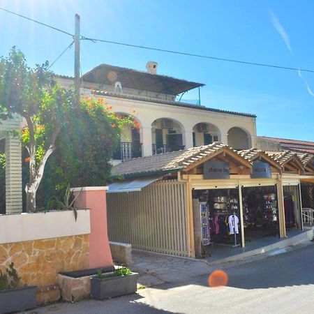 Yannis - Holiday Apartments On Agios Gordios Beach In Corfu Buitenkant foto