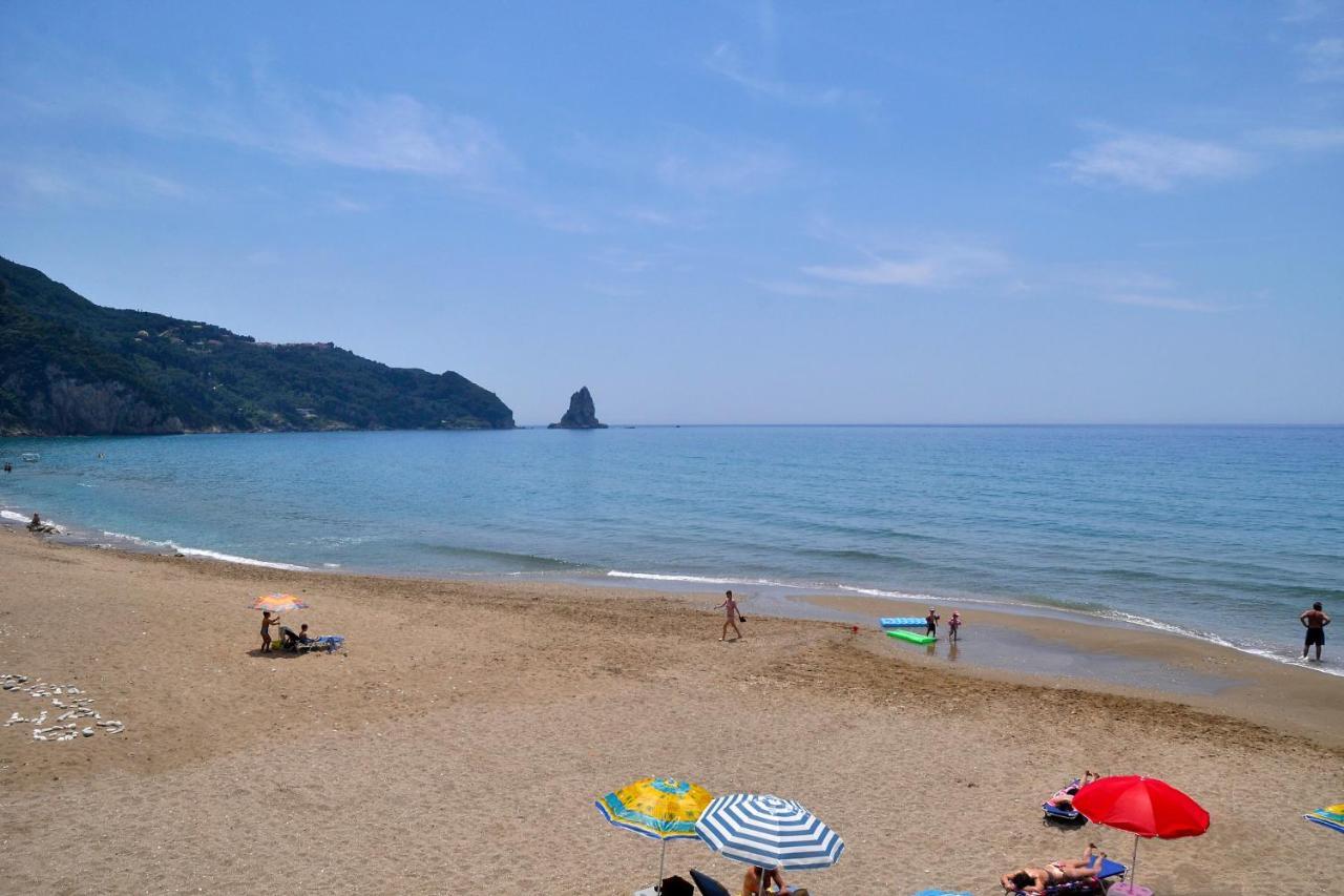 Yannis - Holiday Apartments On Agios Gordios Beach In Corfu Buitenkant foto