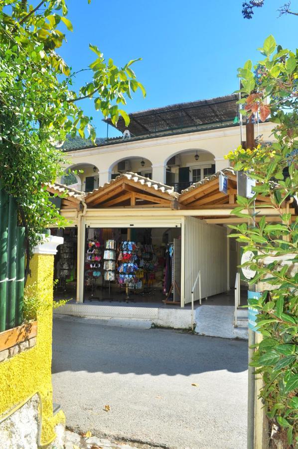 Yannis - Holiday Apartments On Agios Gordios Beach In Corfu Buitenkant foto