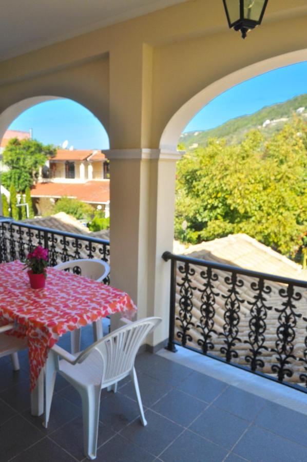 Yannis - Holiday Apartments On Agios Gordios Beach In Corfu Buitenkant foto